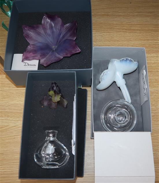 A modern Lalique 2005 Millesime Edition posy vase with double anemone stopper and two Daum items,